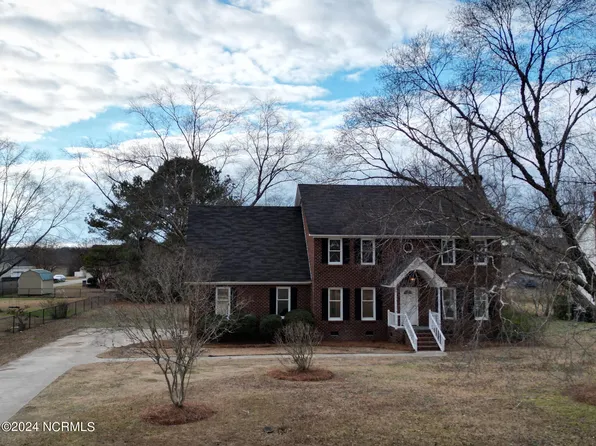 108 Buckingham Drive, Winterville, NC 28590