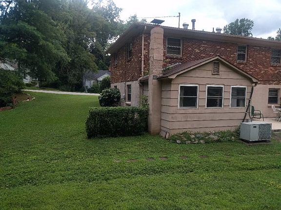 5th image of 240 Jordon St