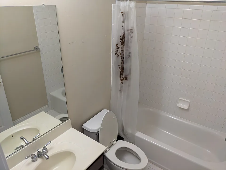 Old Ellicott Cir