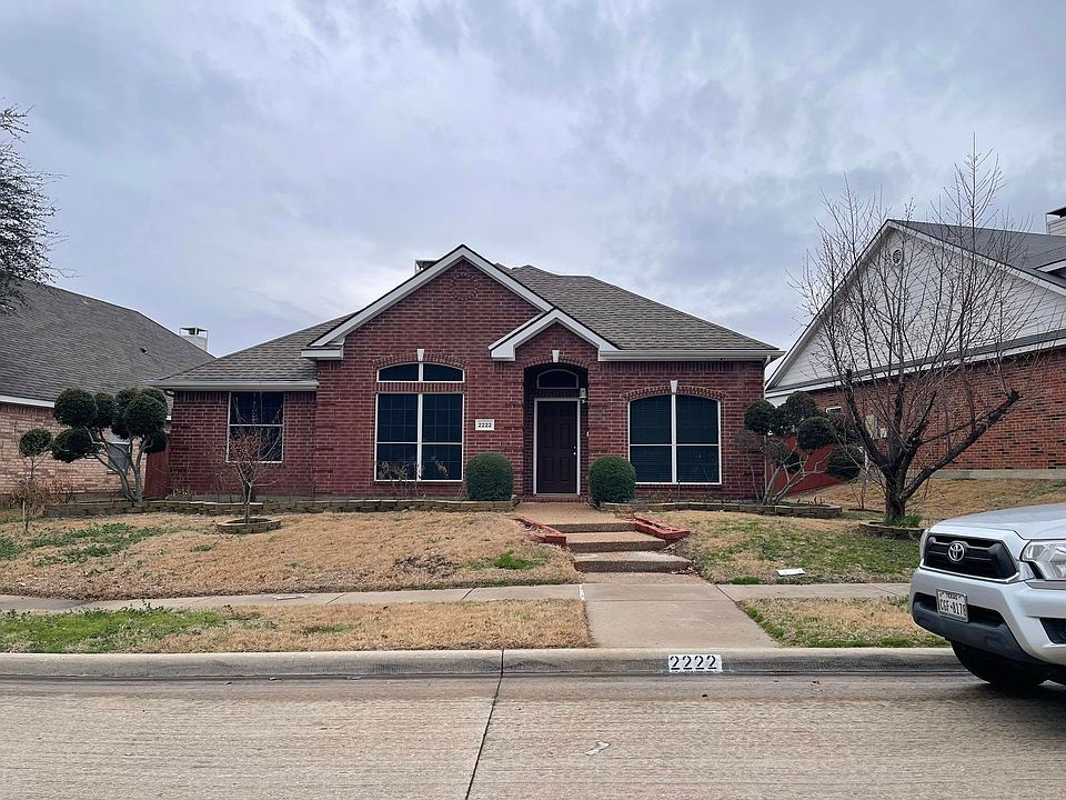 1st image of 2222 Hannah Ln