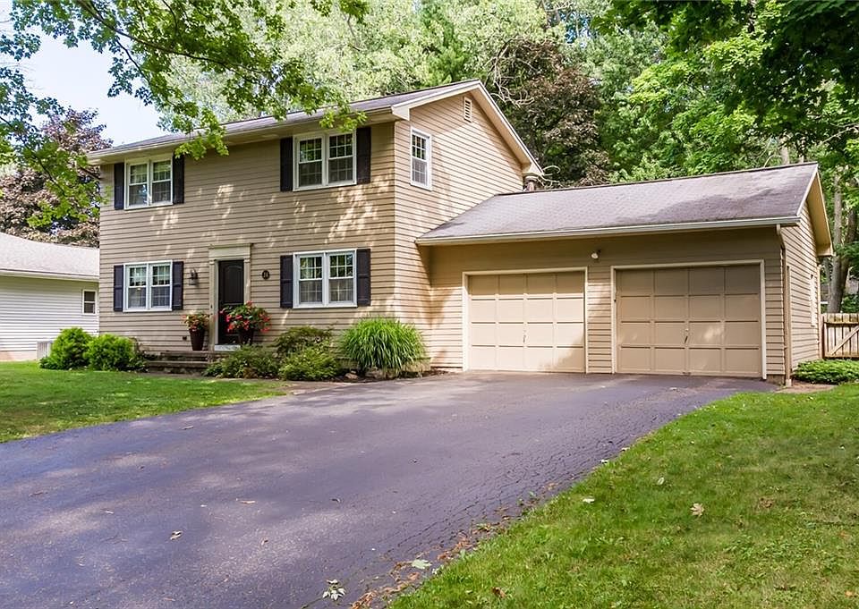 1st image of 24 Cherry Dr