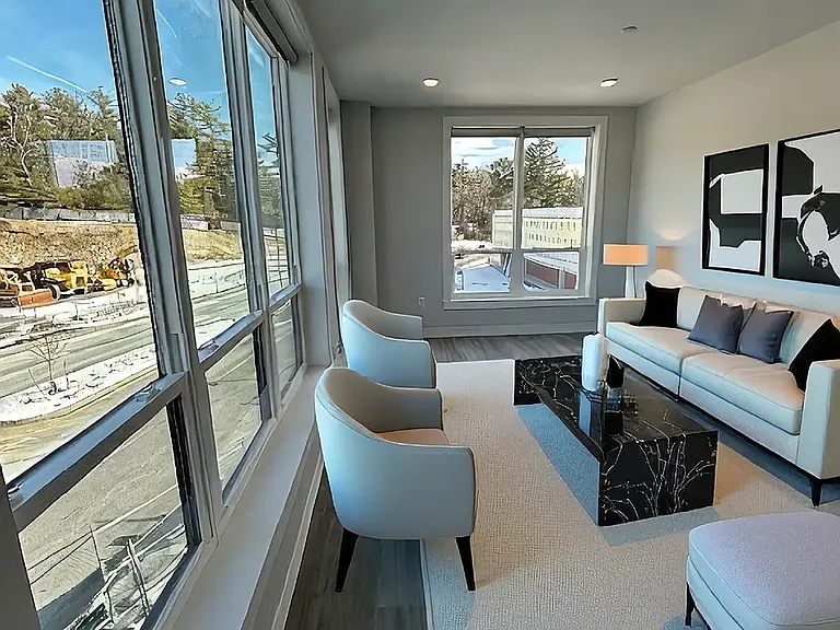 Residences at Sharon Gallery — Photo 16