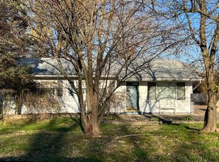 190 S Skyline Dr, Louisville, KY 40229