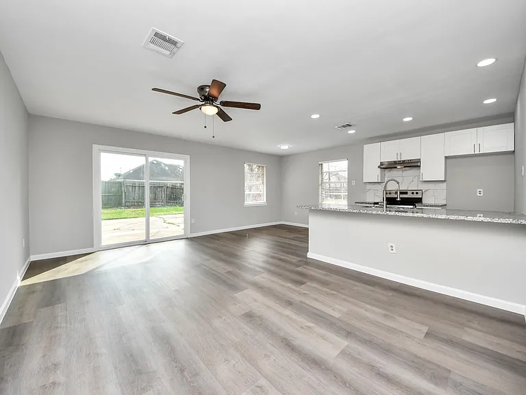 4114 Fairgreen Ln — Photo 14