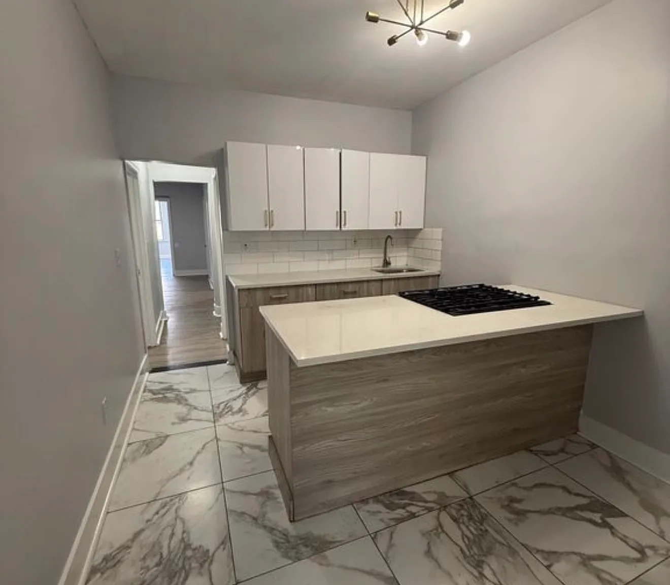 4 bed, $2,395 — Photo 1