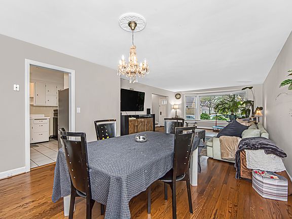 5th image of 5011 Jarlath Ave