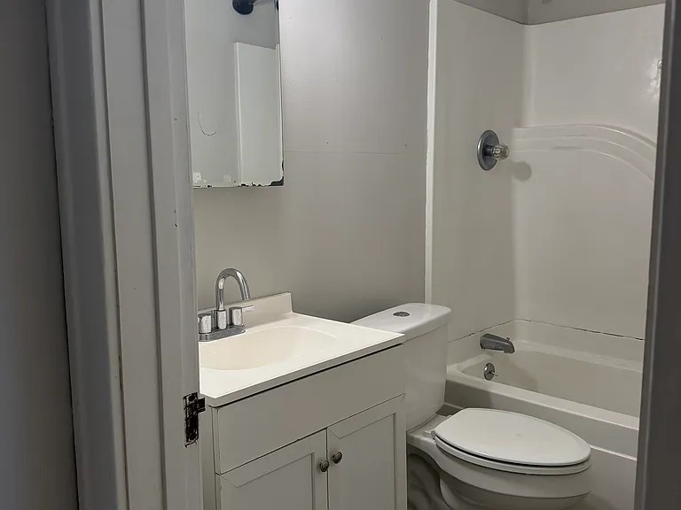 986 Winchester Ave #1 — Photo 11
