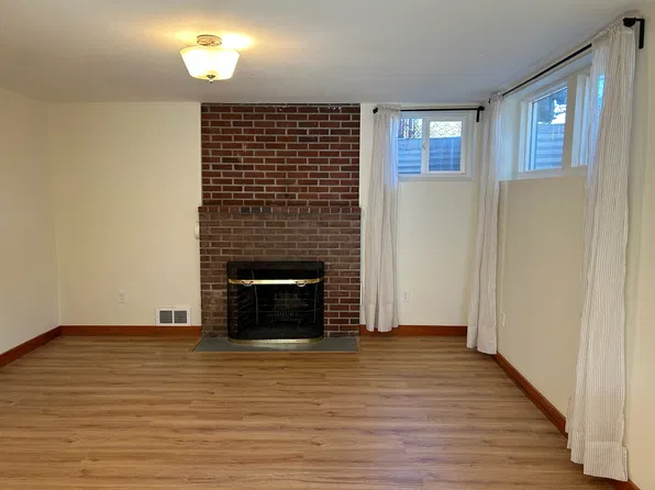 (undisclosed Address), Portland, OR 97215