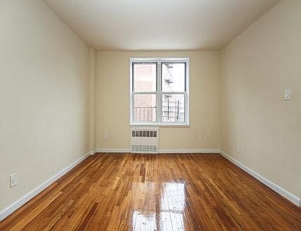 4th image of 14204 84th Dr #1