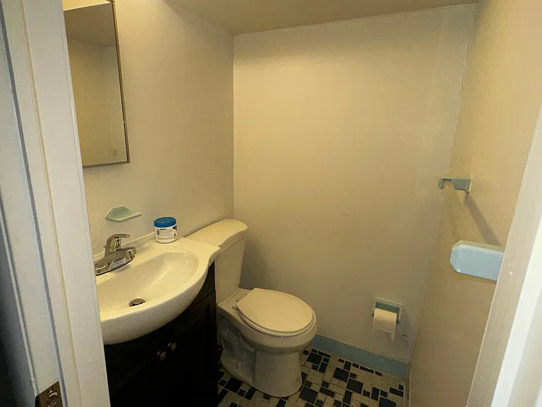 446 Clifton Ave #2 — Photo 5