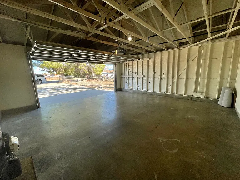 10246 Arroyo Ave — Photo 19