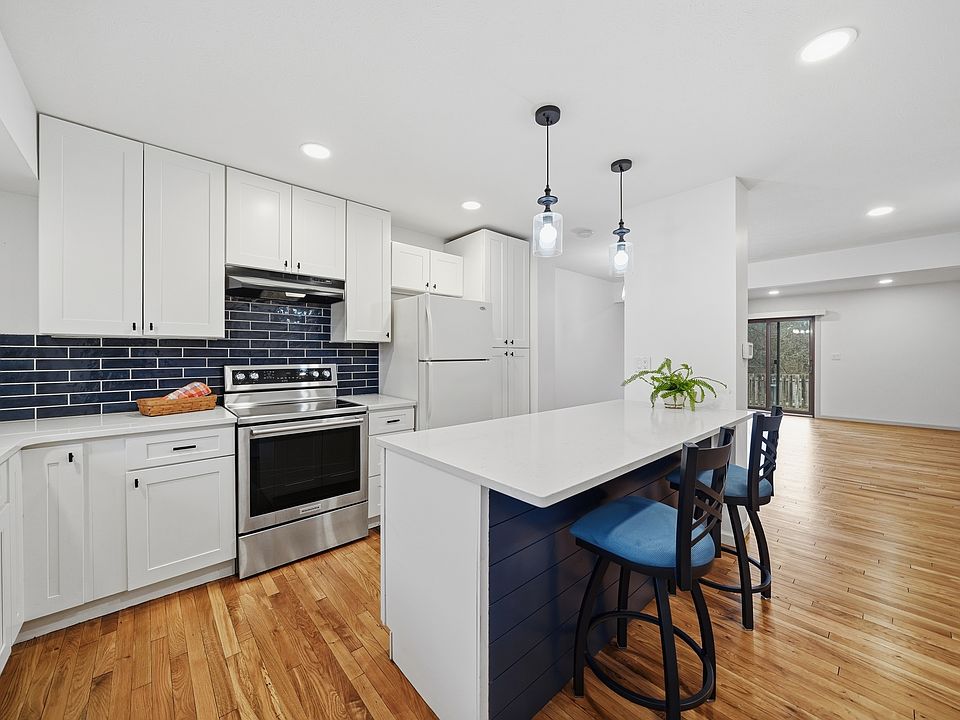 1st image of 2152 Southwood Pl