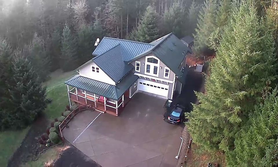 1st image of 24933 Creekwood Pl