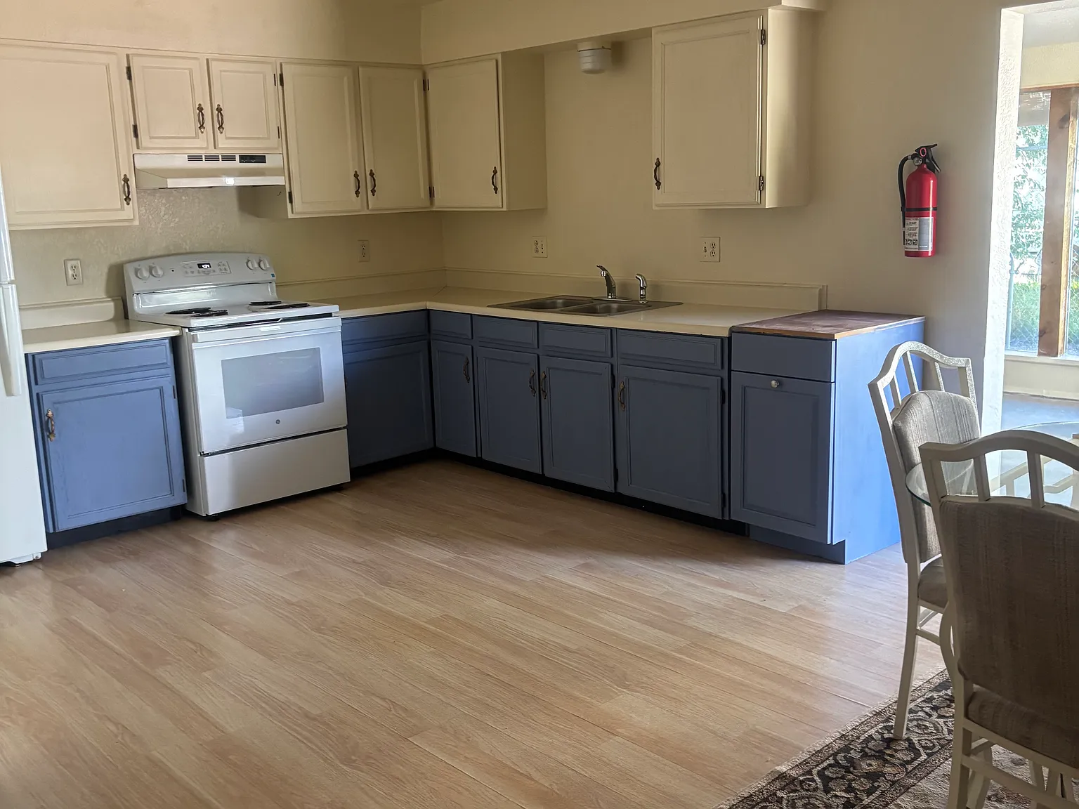 3 bed, 1700 sqft, $1,700 — Photo 3
