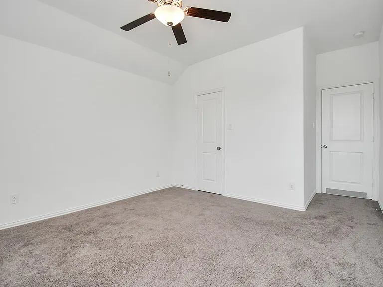13002 Sheildaig St — Photo 37