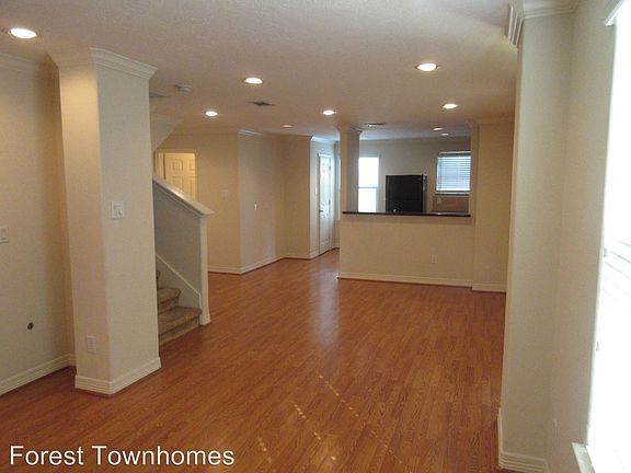 3rd image of 3710 Sherwood Ln Unit 110