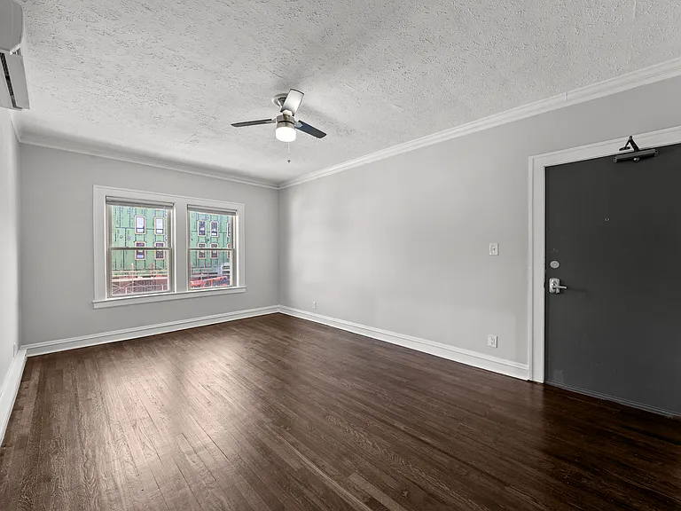 1385 Cranford Ave #10 — Photo 16