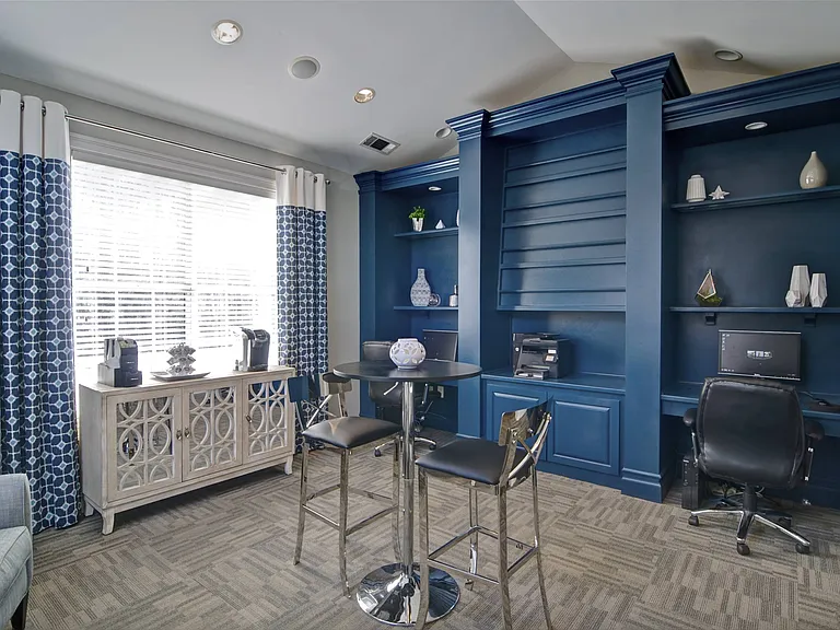 Park Creek Apartments — Photo 52