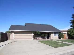 14721 S Pueblo Dr, Manteca, CA 95336