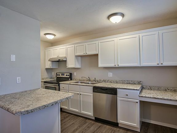 5th image of 120 Valencia Dr APT 11