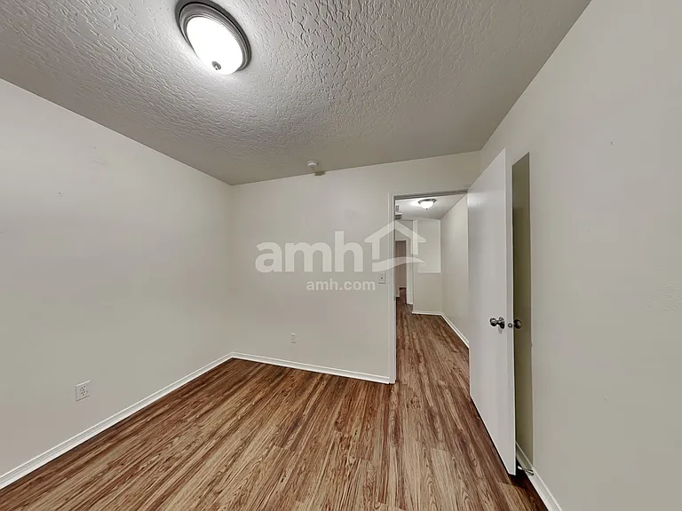 1211 N Cambrick Dr — Photo 18