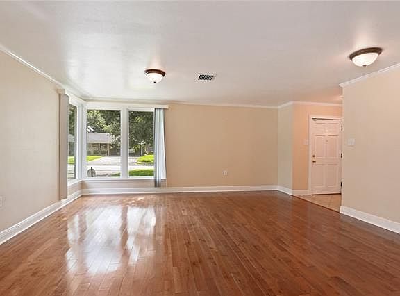 4th image of 6234 Carlson Dr