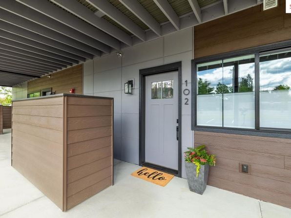50 E Carnelian Ave #102, Ponderay, ID 83852