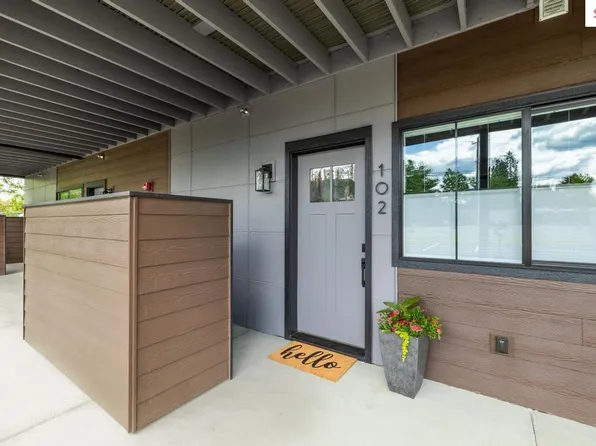 50 Carnelian Ave #102, Ponderay, ID 83852