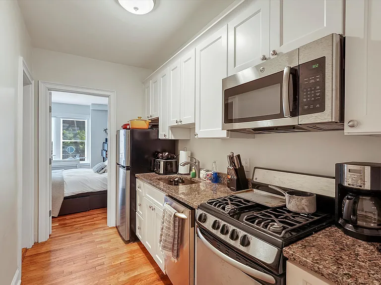 130 Myrtle St #2 — Photo 3