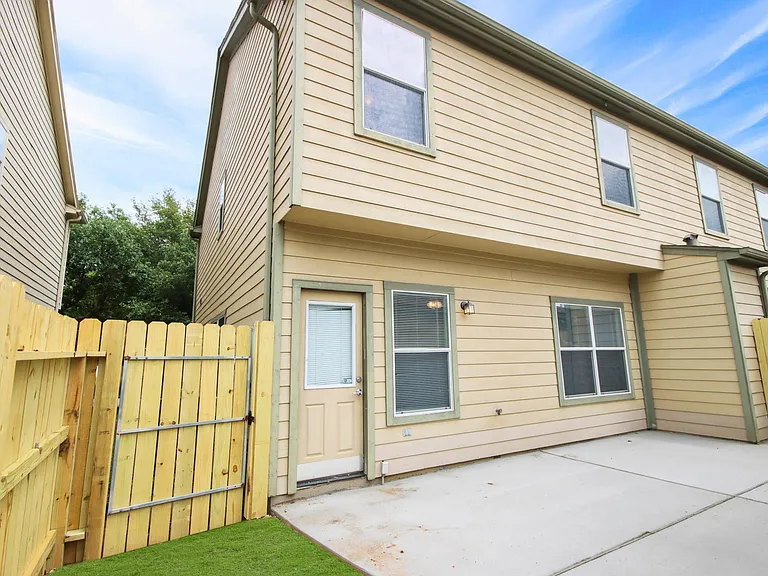 23611 Wildwood Green Way — Photo 30