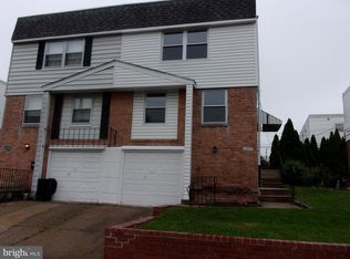 10933 Templeton Dr, Philadelphia, PA 19154