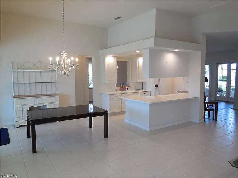 3914 Upolo Ln — Photo 6
