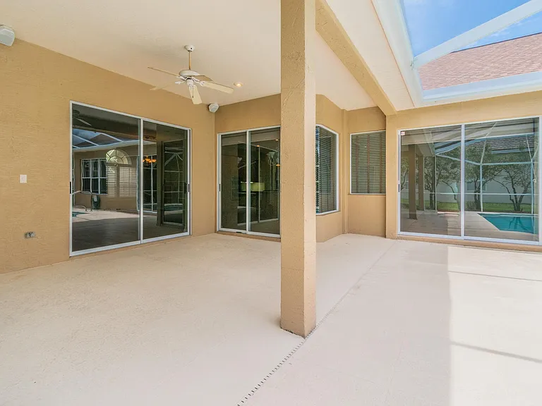 10559 Greencrest Dr — Photo 31