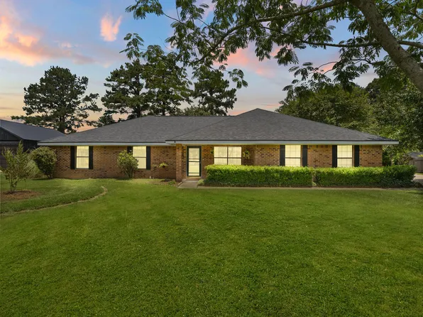 1616 Charleston Pl, Deridder, LA 70634