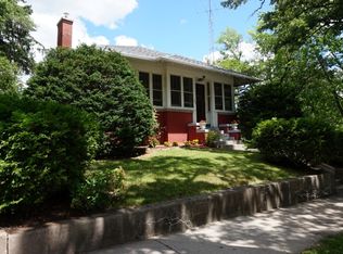 203 11th St, Baraboo, WI 53913