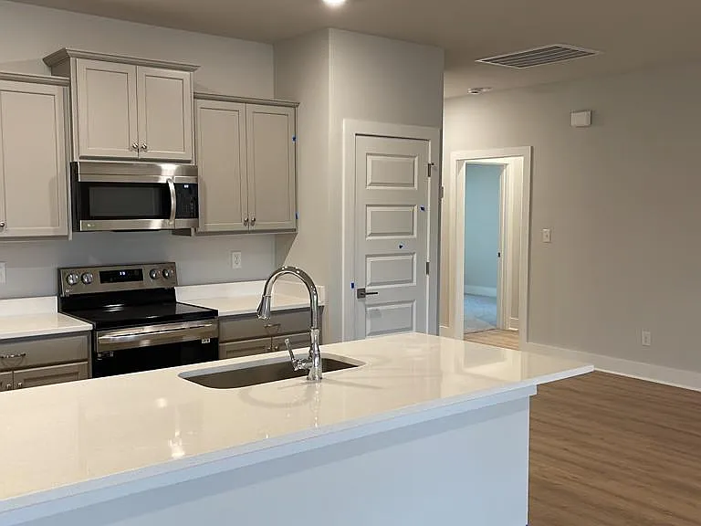 117 Clift Farm Dr #117 — Photo 10
