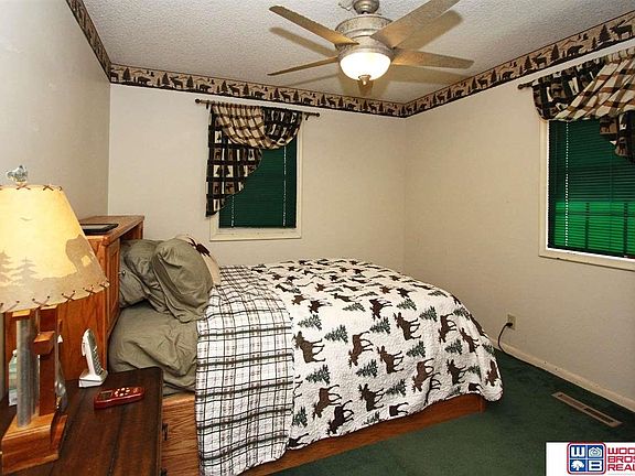 2nd image of 5827 Cedarwood Dr