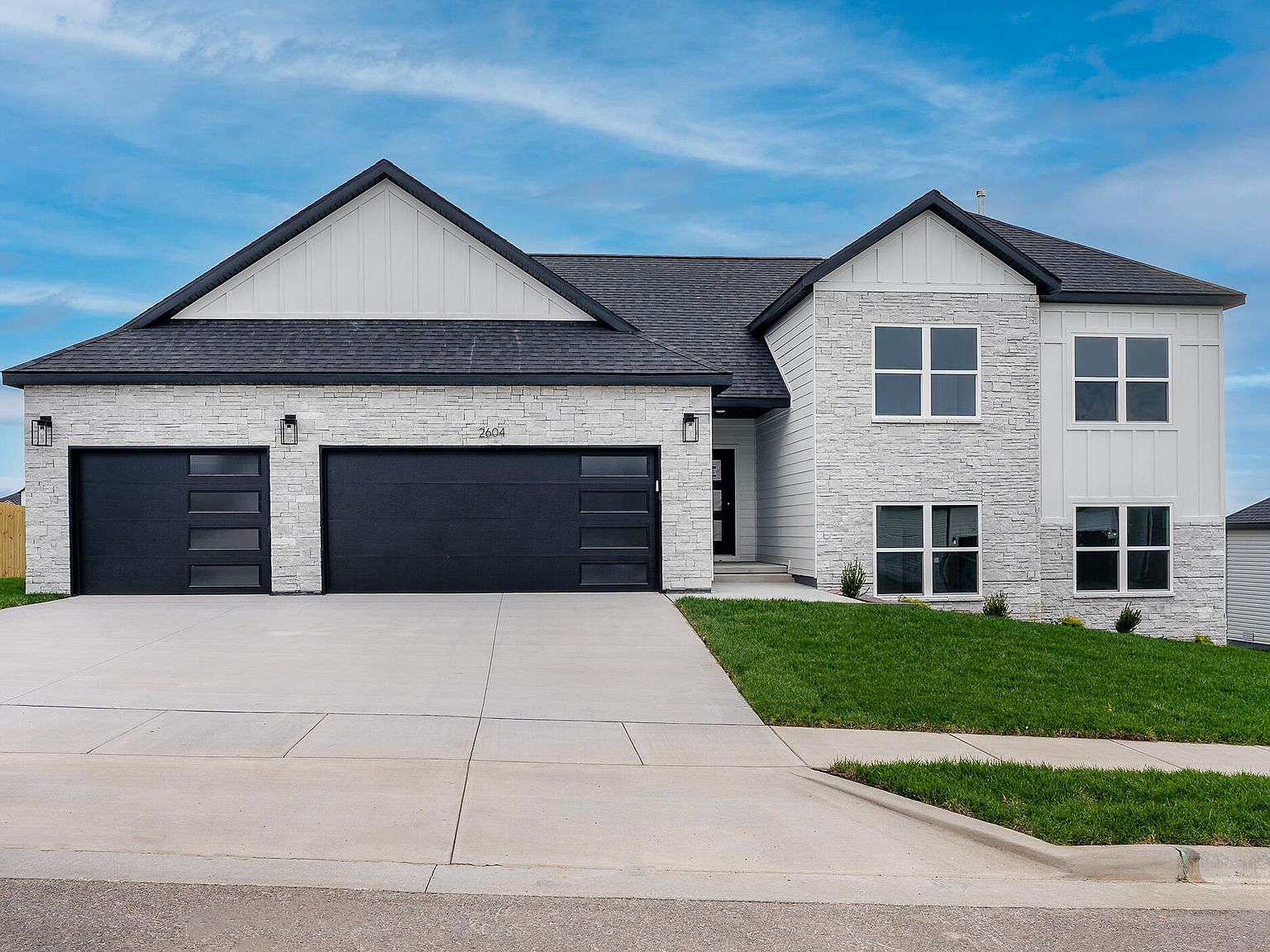 2604 W Mcguffey Street, Ozark, MO 65721 | Zillow