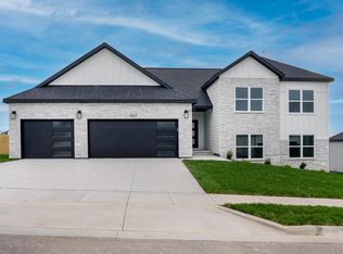 2604 W McGuffey St, Ozark, MO 65721