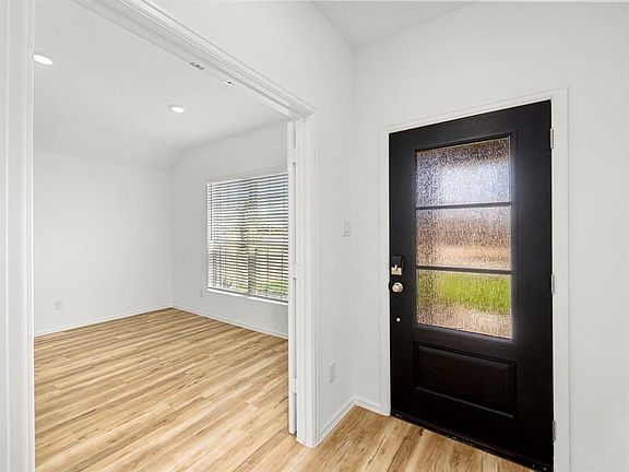 5th image of 7339 Bartoncliff Dr