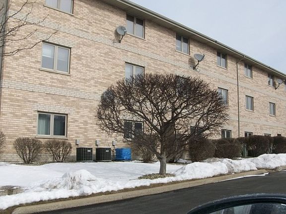 2nd image of 17828 Bernard Dr APT 3B