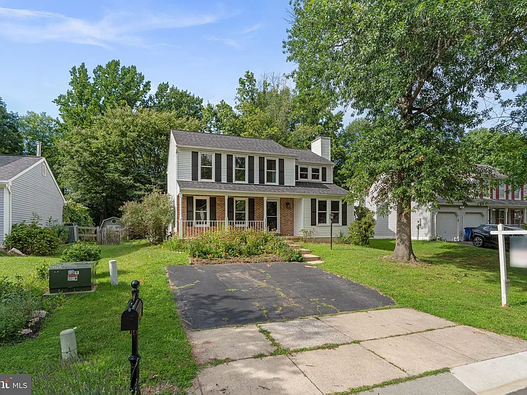 8428 Braddock Way — Photo 45
