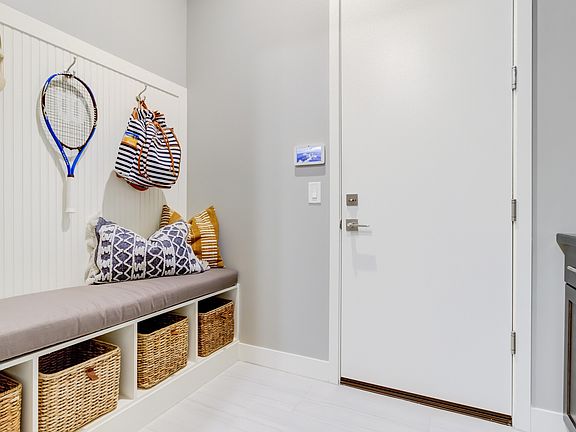 HovHall for extra storage
