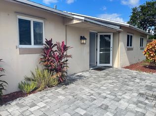 10217 Sleepy Brook Way, Boca Raton, FL 33428