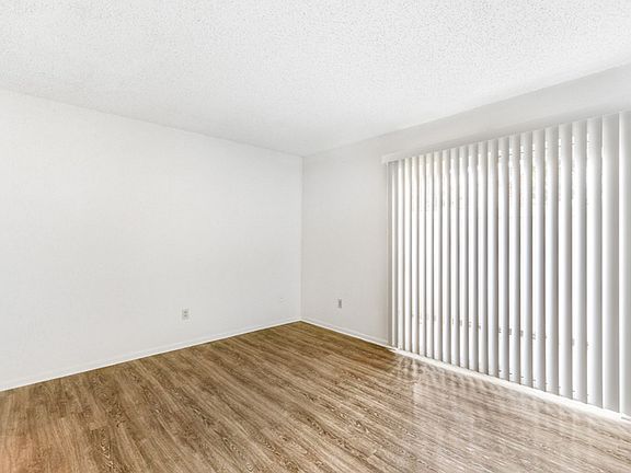 4th image of 6525 Park Manor Dr APT 10