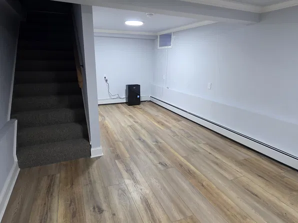 220 North Ave APT Jim, Jim Thorpe, PA 18229