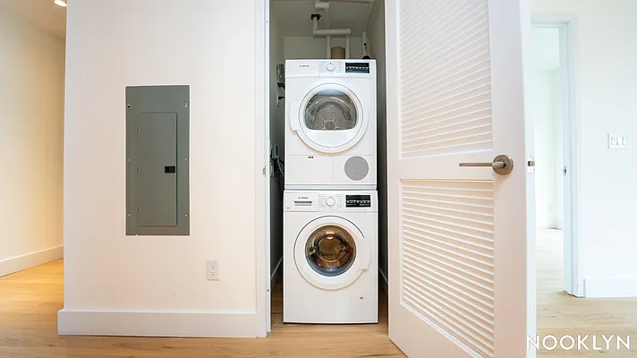 Rented by Nooklyn NYC LLC | media 101