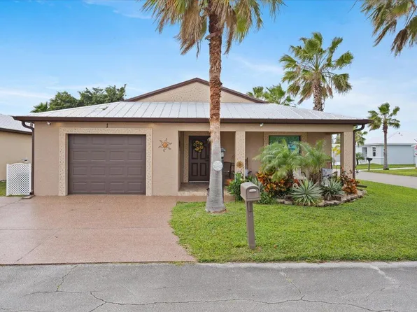 1 SE Los Gatos Lane, Port St Lucie, FL 34952