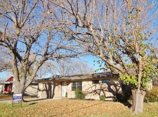 2602 Linda Dr, Ennis, TX 75119