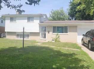 29600 Pine St, Inkster, MI 48141